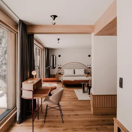 Отель The Comodo Bad Gastein, A Member Of Design Бадгаштейн